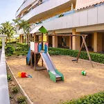 شقة Hill With Terrace, Parking, Pool & Paddle Court