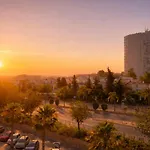 아파트 Hill With Terrace, Parking, Pool & Paddle Court