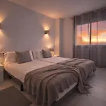 Hill With Terrace, Parking, Pool & Paddle Court * توريمولينوس