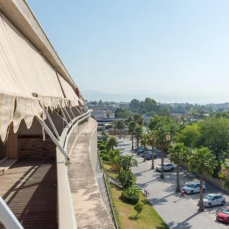 Lejlighed Hill With Terrace, Parking, Pool & Paddle Court *