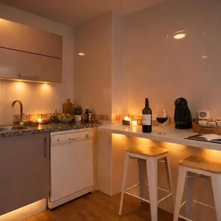 Hill With Terrace, Parking, Pool & Paddle Court Torremolinos