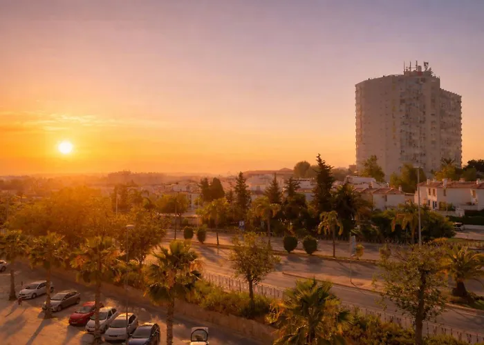 Appartement Hill With Terrace, Parking, Pool & Paddle Court