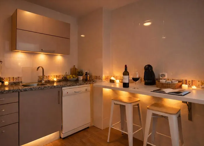 Hill With Terrace, Parking, Pool & Paddle Court Torremolinos