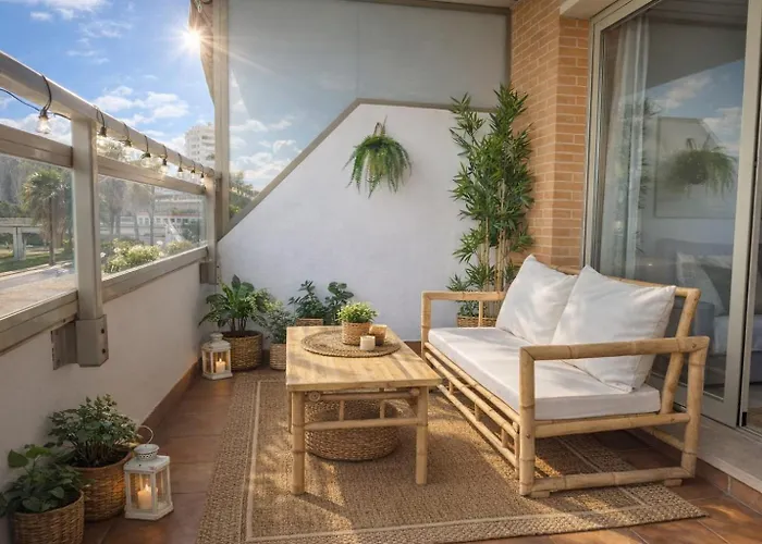 Hill With Terrace, Parking, Pool & Paddle Court Torremolinos